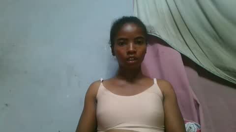 lydie856696 online show from April 26, 7:50 am
