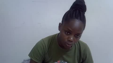 lyn_anna online show from May 20, 1:57 am