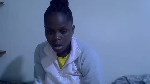 lyn_anna online show from May 15, 10:45 pm