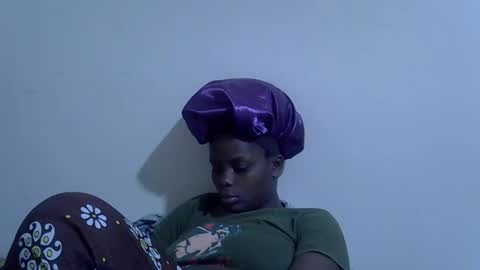 lyn_anna online show from May 1, 4:05 am