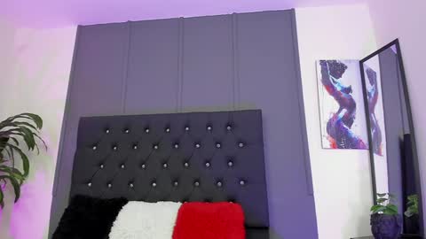 .. online show from February 6, 11:31 am