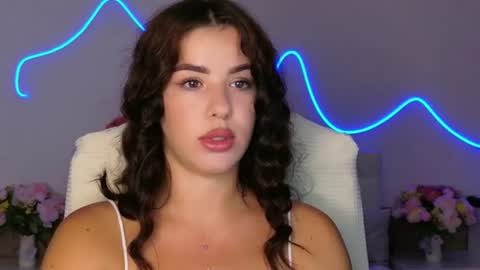 maddieperezz online show from July 20, 9:48 pm