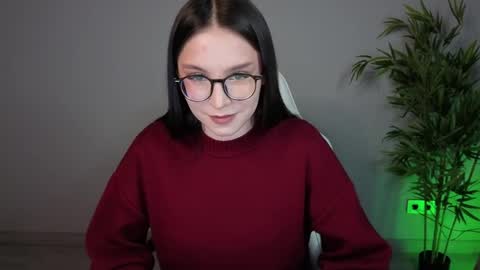maddy_berry online show from March 27, 12:17 pm