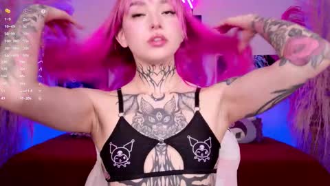 maddy_uwu online show from September 19, 5:17 am