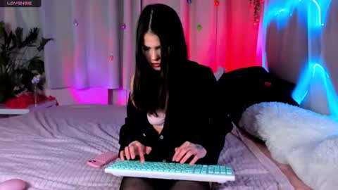 maddyfever online show from June 16, 1:34 pm