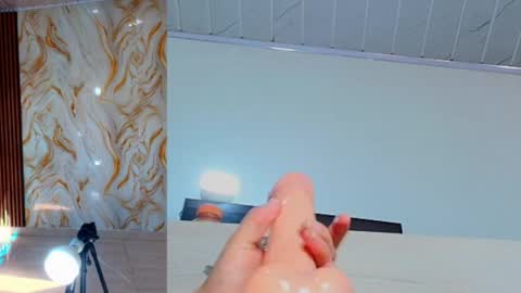 madison_funny online show from June 1, 7:04 pm