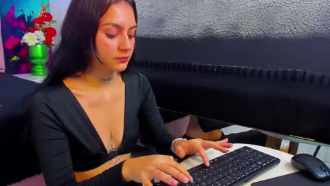 Madison Carzon online show from March 10, 1:48 pm