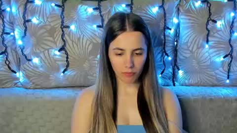 Maggie online show from July 19, 2:36 am