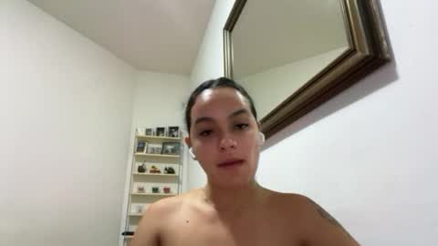 Maia  online show from August 1, 10:01 pm
