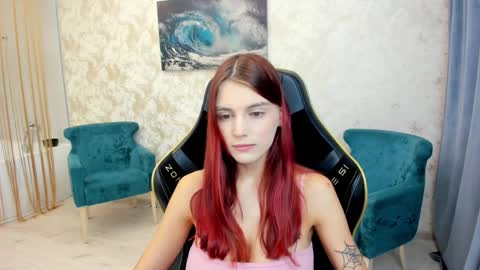 Chloe online show from March 31, 3:28 am