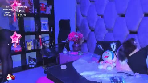 maky_coss online show from March 18, 2:11 pm