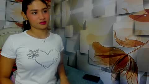 M A L A I K A  online show from August 6, 1:07 pm