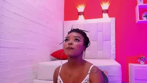 Melanie online show from February 11, 9:16 pm