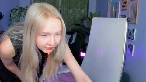 Maoqi online show from March 27, 5:53 am