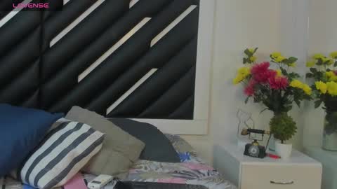 Mara  online show from March 21, 9:31 pm