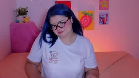 danna online show from June 12, 1:57 am