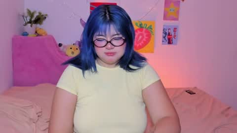 danna online show from June 19, 5:22 am