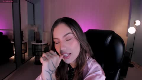 Marianne  online show from March 14, 10:11 pm