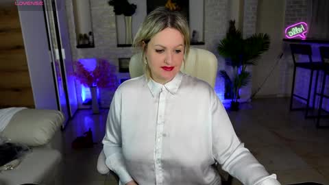 mariemlui online show from March 28, 5:12 pm