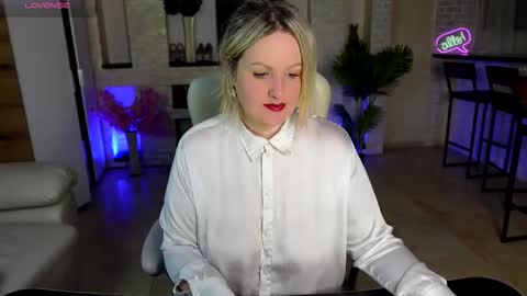 mariemlui online show from March 22, 4:46 pm