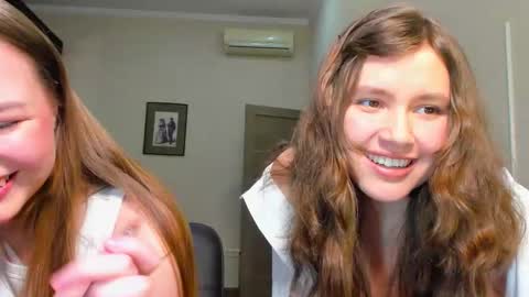 MarieBelle online show from March 25, 4:21 pm