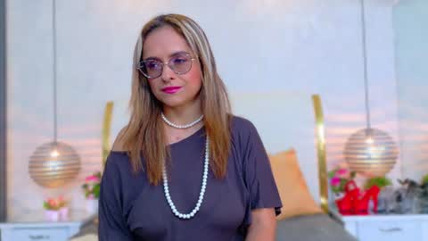 Marilyn Vega online show from June 25, 8:54 pm