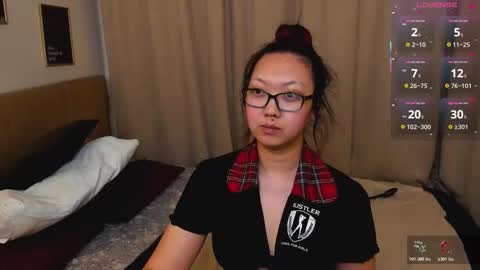 Marine  online show from March 26, 2:08 pm