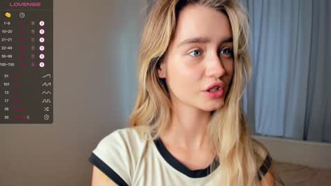 Alivia. online show from December 22, 8:27 am