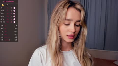 Alivia. online show from December 8, 6:01 am