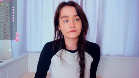 Alivia. online show from March 7, 7:52 am