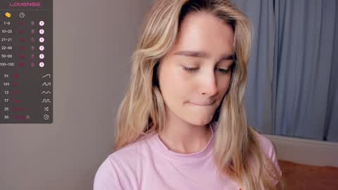 Alivia. online show from December 6, 6:04 am