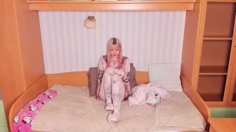 Alivia. online show from February 3, 2:53 am