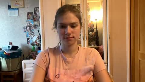 Codi online show from June 19, 3:11 am