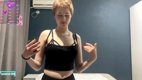 mary online show from May 25, 5:45 pm