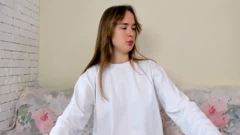 Mari online show from March 19, 8:18 am