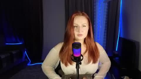 SirenVictoria online show from August 4, 7:20 pm
