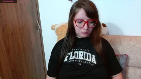 Monica online show from May 7, 11:41 pm