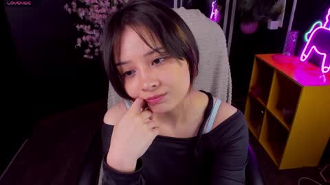 may_lings online show from May 6, 10:52 am