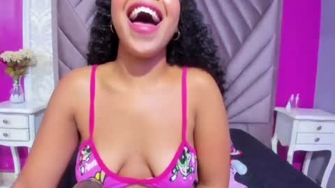 may_lovers online show from August 1, 4:20 pm