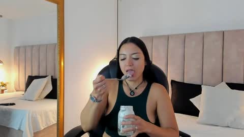 Megan online show from April 1, 1:52 pm