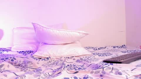 megan_jenner1 online show from May 16, 6:38 am