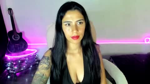 Megan online show from April 4, 11:03 pm