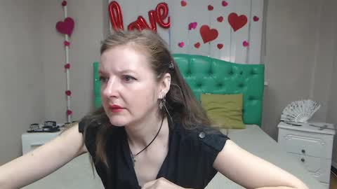 MeganPirs online show from April 6, 5:52 am