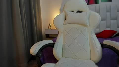 Megan Queen online show from July 15, 12:54 pm