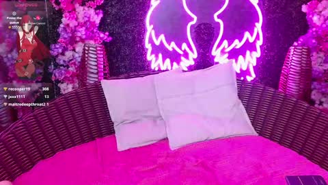 Melanie online show from September 19, 11:26 pm