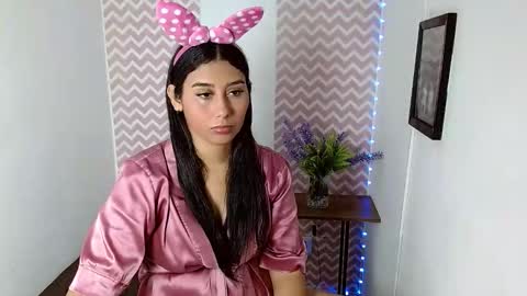 Melanie online show from May 21, 3:32 pm
