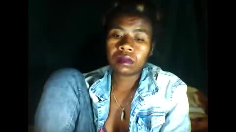 melanih online show from May 21, 8:01 am