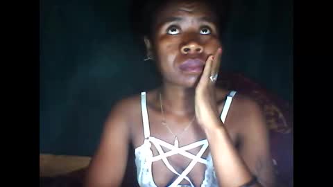 melanih online show from April 15, 7:20 am