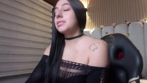 melanny_petite online show from March 9, 1:03 pm
