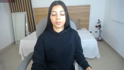 melissa_lenox online show from June 16, 12:17 pm